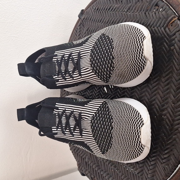 FitFlop Womens Marbleknit Black/White Walking Shoes Size 8 Medium (B, M) - Picture 7 of 12